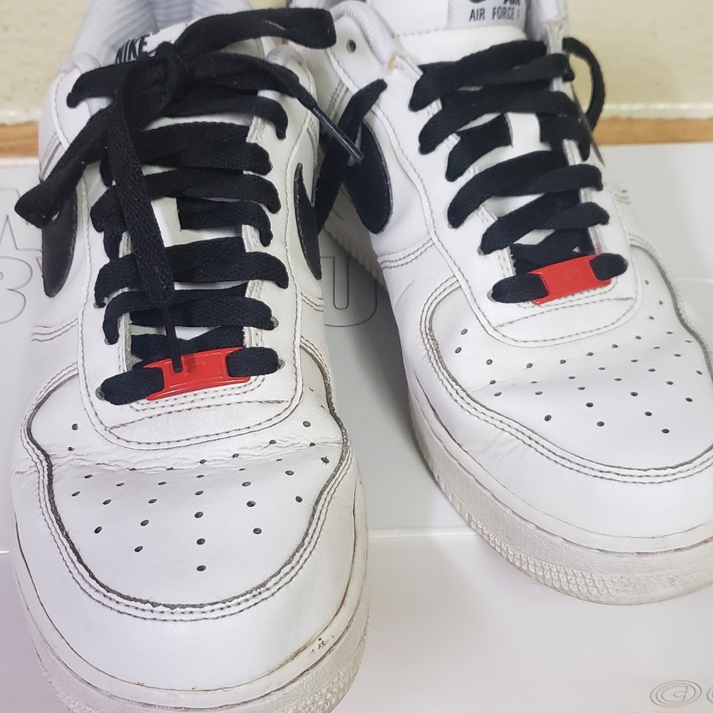 Nike Air Force 1